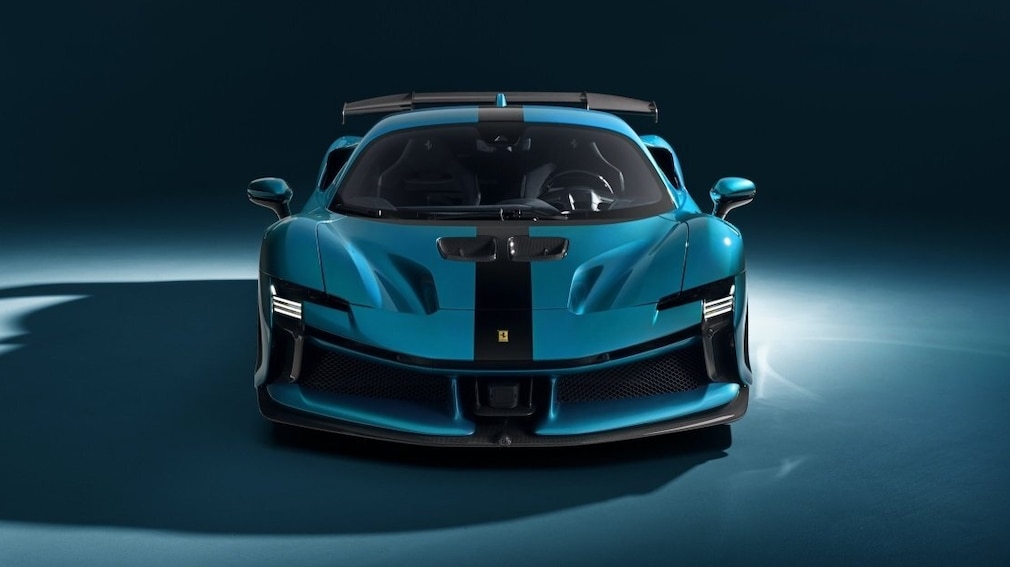 Novitec Ferrari SF90 XX Stradale