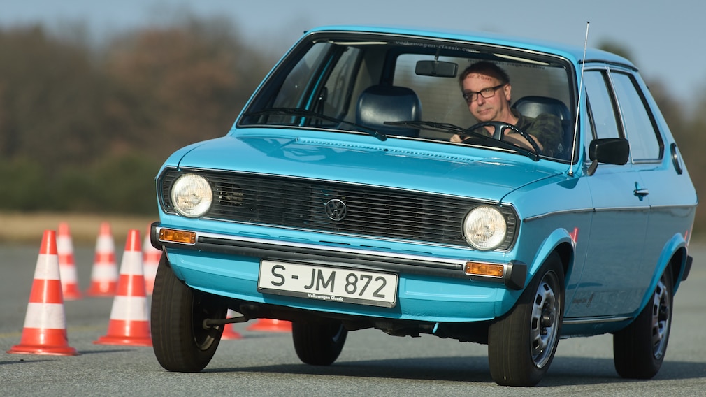 VW Polo 1 von vorn im Elchtest