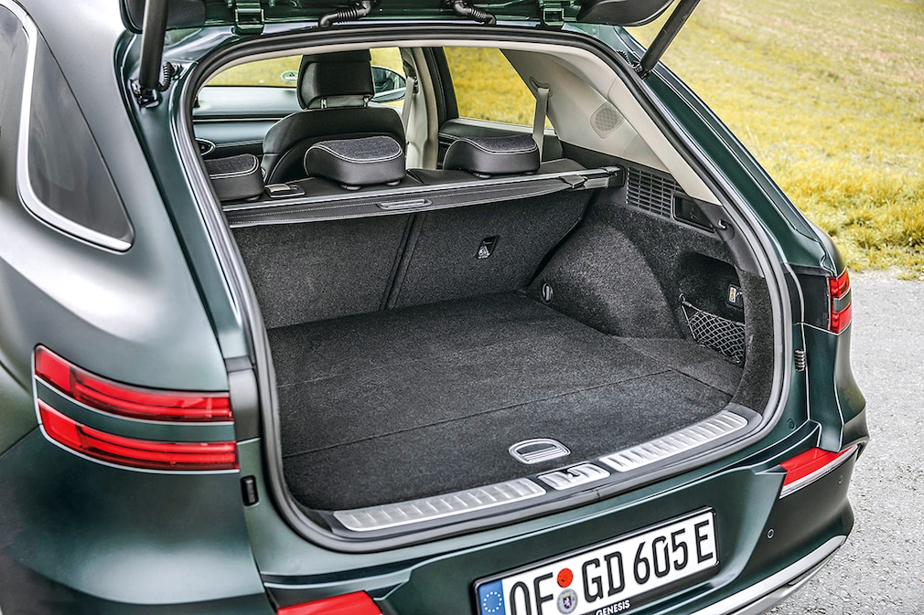 Genesis Electrified GV70