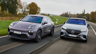 Mercedes EQE 500 4Matic SUV Porsche Macan 4