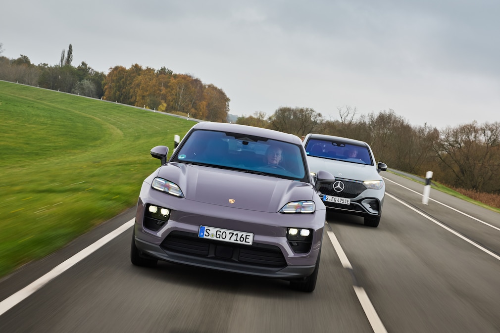 Mercedes EQE 500 4Matic SUV Porsche Macan 4