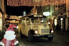 Festliche Fahrt zur Weihnachtszeit