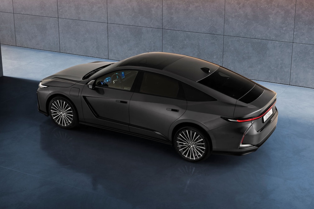 Lexus ES !! Sperrfrist 21. Mai, 08:00 Uhr !!