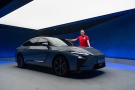 Lexus ES !! Sperrfrist 21. Mai, 08:00 Uhr !!