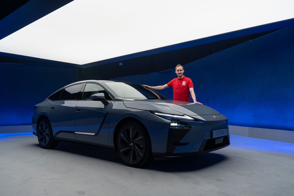 Lexus ES !! Sperrfrist 21. Mai, 08:00 Uhr !!