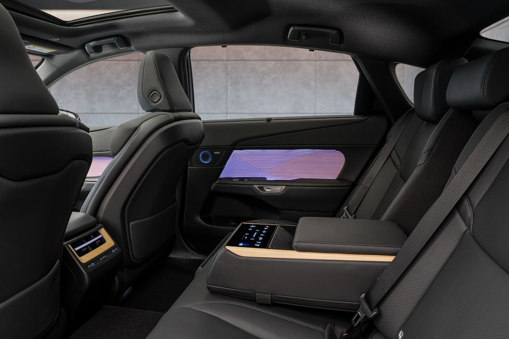 Lexus ES !! Sperrfrist 21. Mai, 08:00 Uhr !!