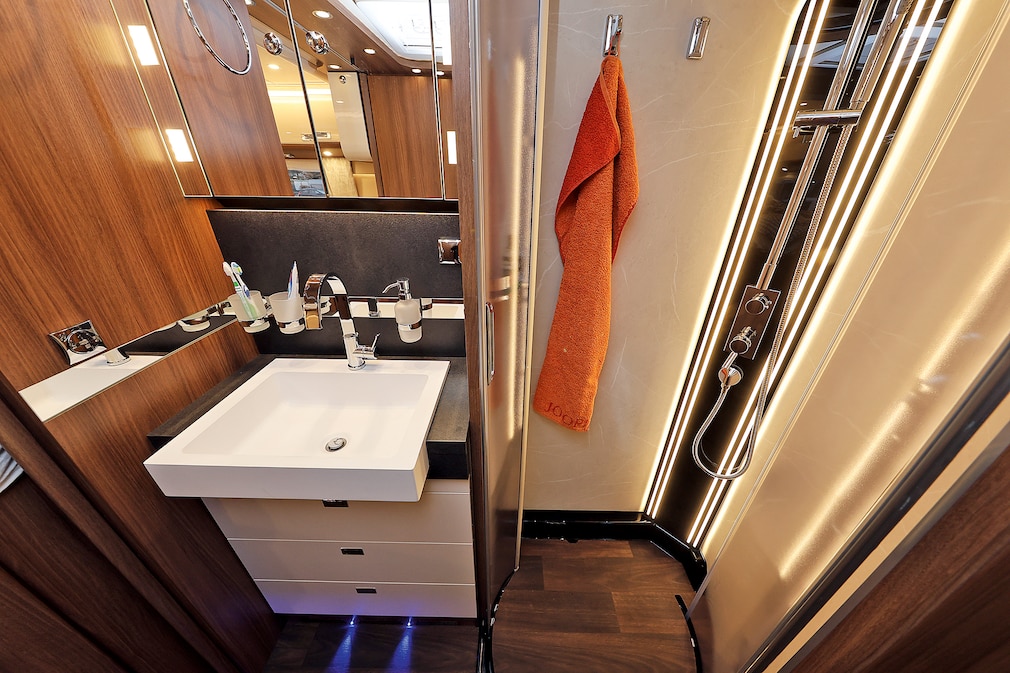 Carthago chic e-line I 61 XL LE