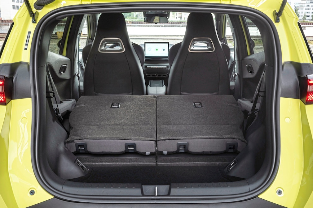 BYD Dolphin Surf