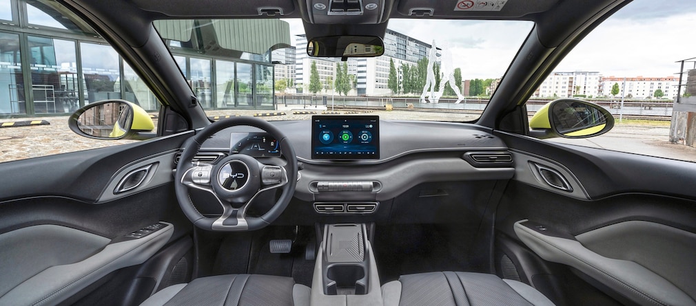 BYD Dolphin Surf