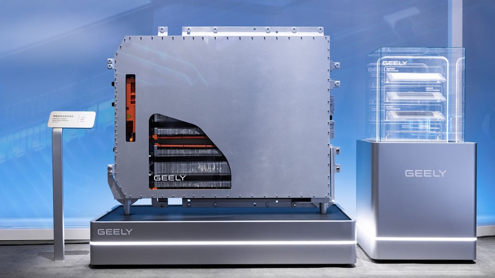 Feststoff-Batterietechnik, Feststoffakku Festkörperakku soild state battery geely 2027 pilotprojekt