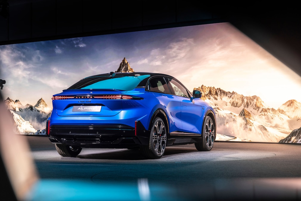 Alpine A390 !! Sperrfrist 27. Mai, 17:30 Uhr !!