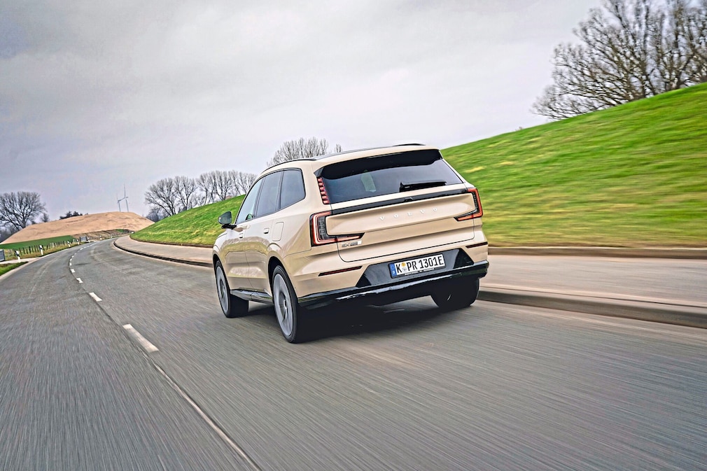 Volvo EX90