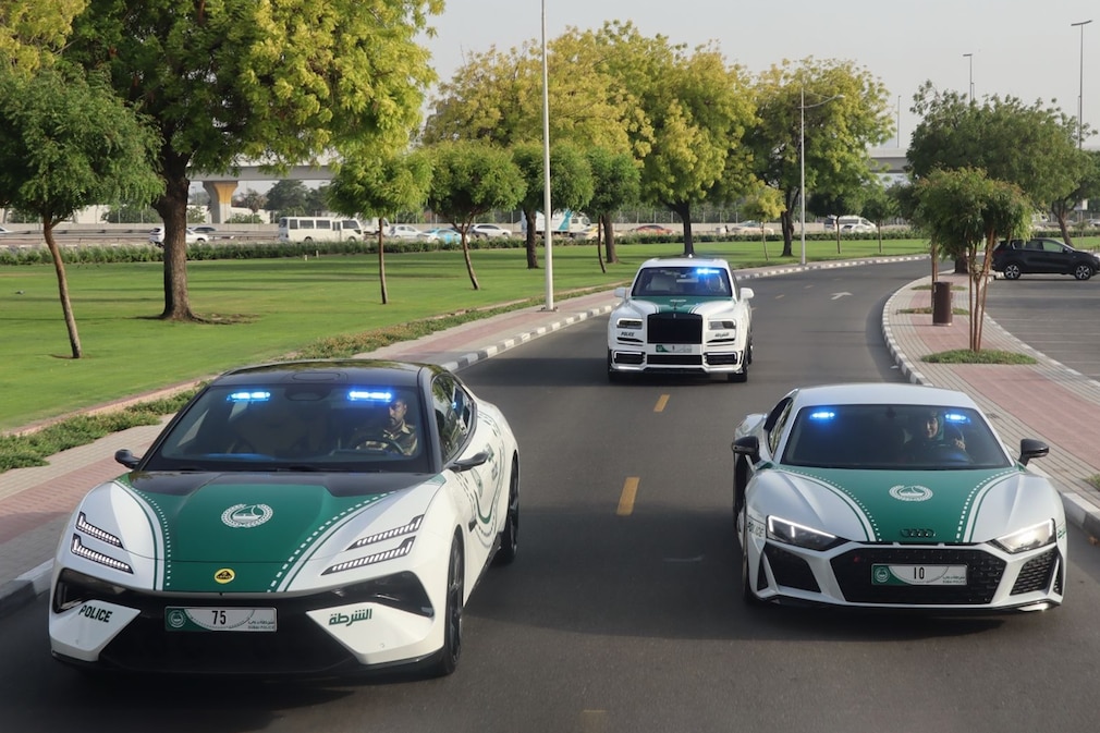 Die Supersportwagen der Dubai Police