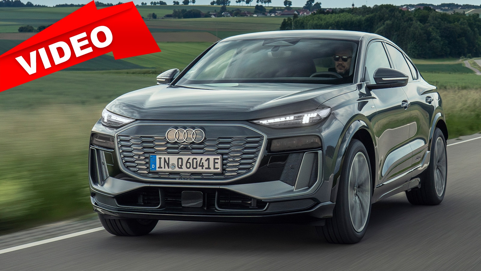 Erste-Fahrt-im-neuen-Elektro-SUV-mit-Schr-gheck