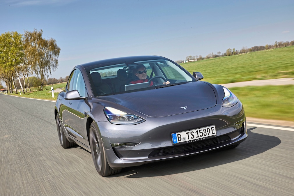 Tesla Model 3 (Basis)