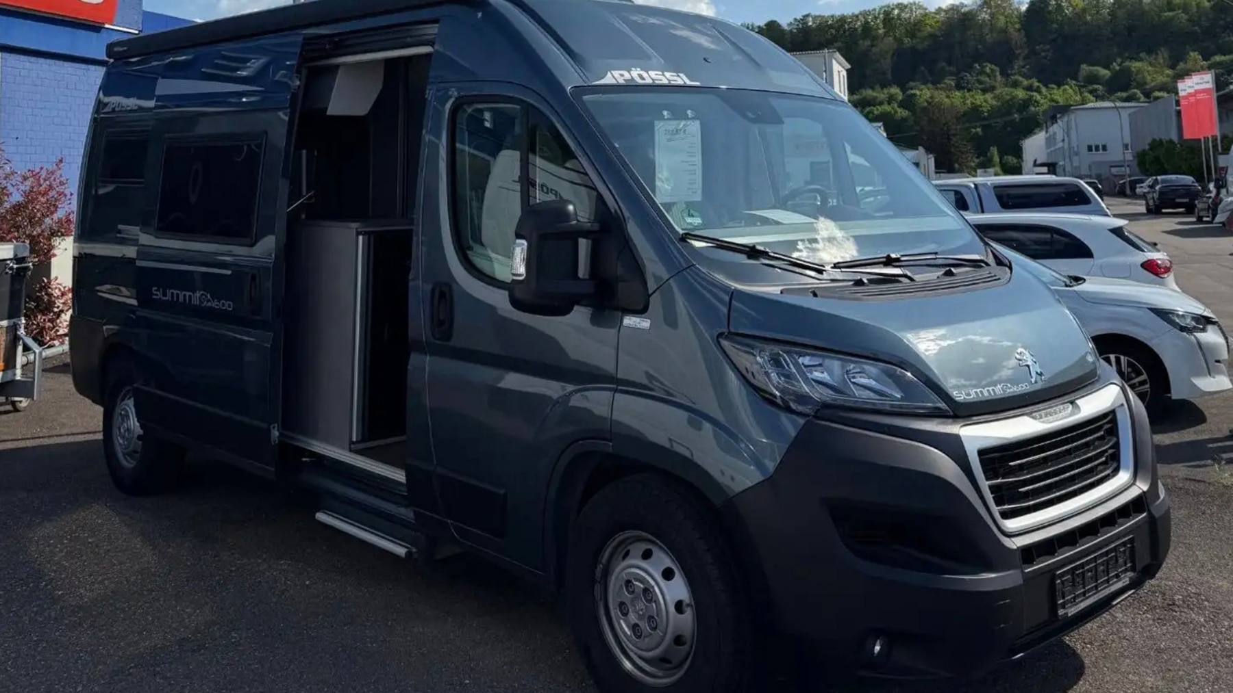 Camper-Van-auf-Peugeot-Basis-mit-wenig-Kilometern-zu-verkaufen