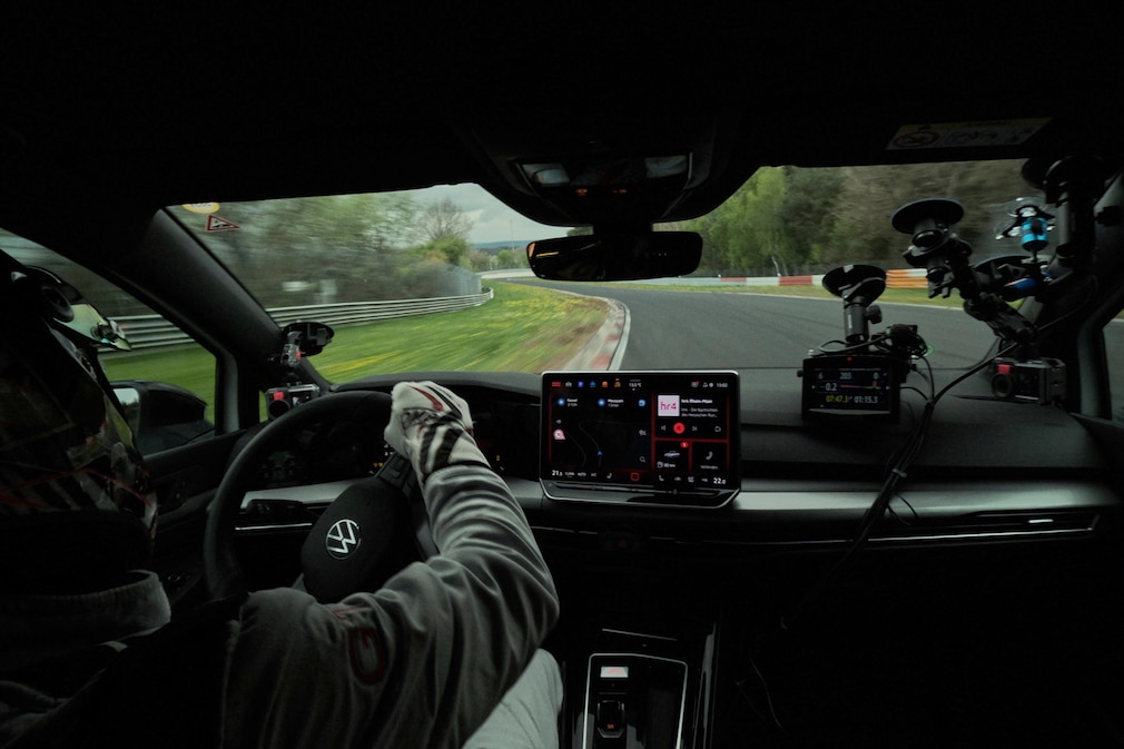 VW Golf GTI Edition 50