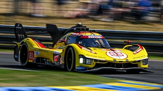 Privates Ferrari-Team schlägt Porsche