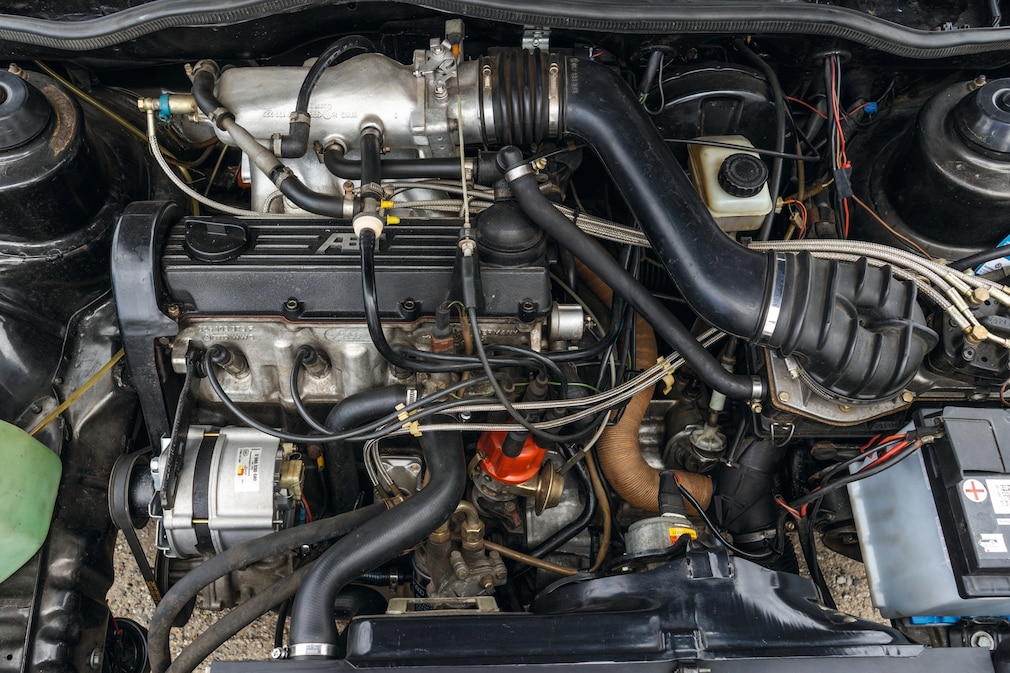 Motor des Sciwago mit Abt-Ventildeckel.