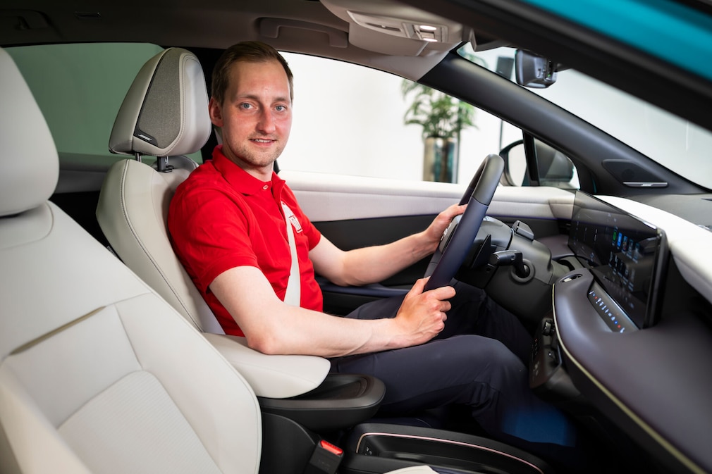 Nissan LEAF !! SPERRFRIST 17. Juni, 14:00 Uhr !!