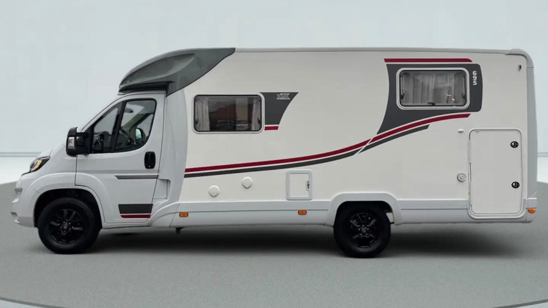 Reisemobil-von-Fiat-mit-wenig-Kilometern-zu-verkaufen
