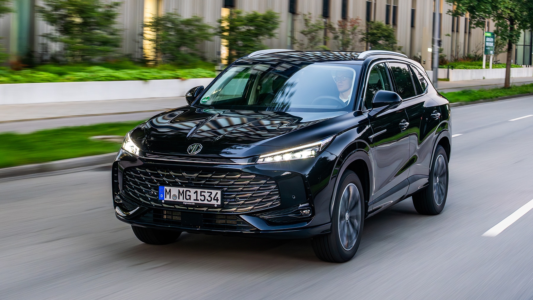 Schn-ppchen-SUV-mit-272-PS-MG-HS-jetzt-ber-10-000-Euro-g-nstiger-