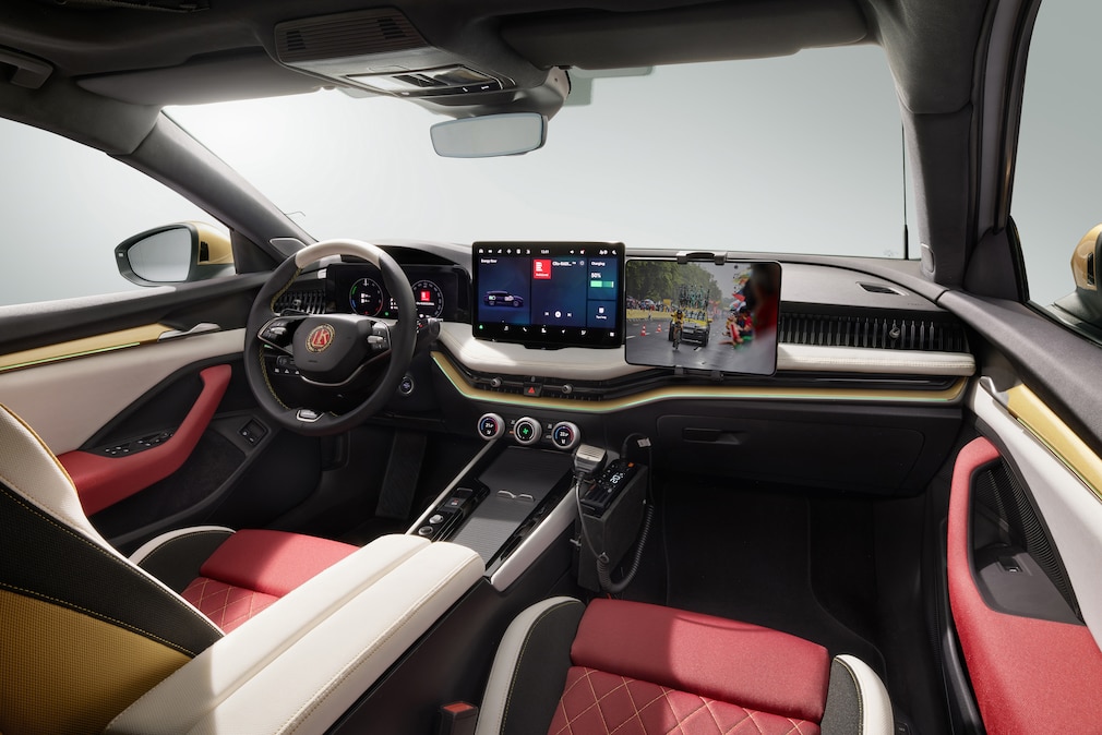Skoda Superb L&K 130