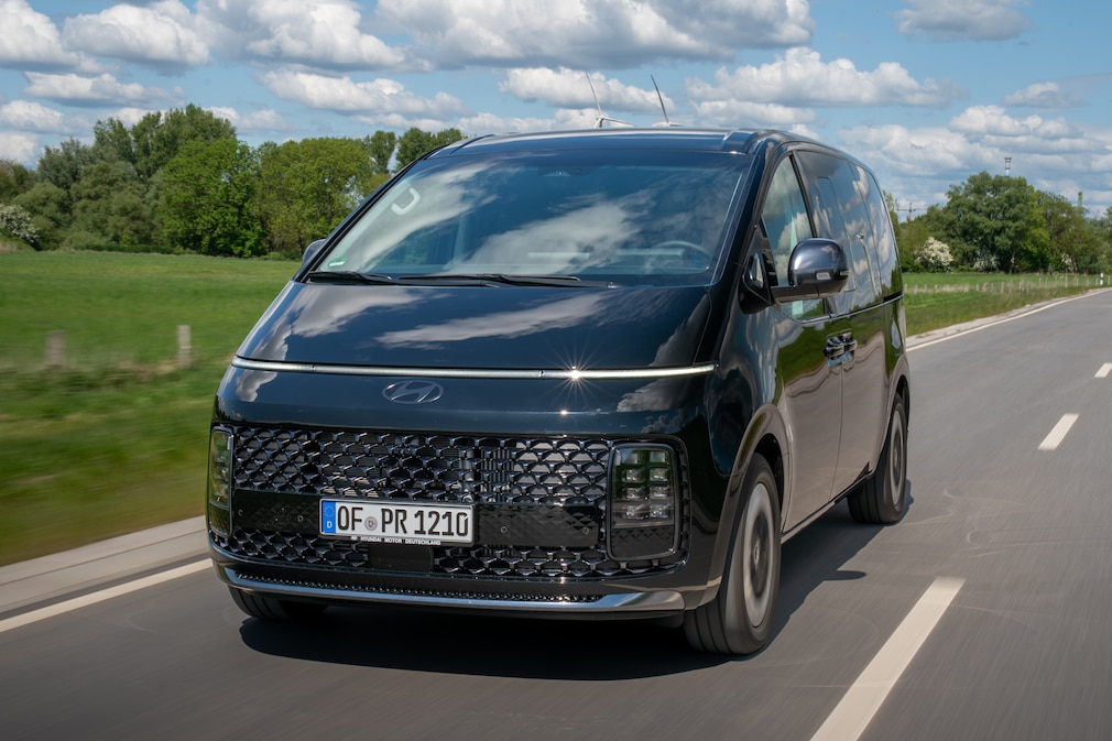 Hyundai Staria Hybrid
