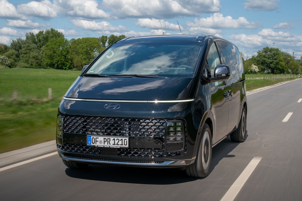 Hyundai Staria Hybrid