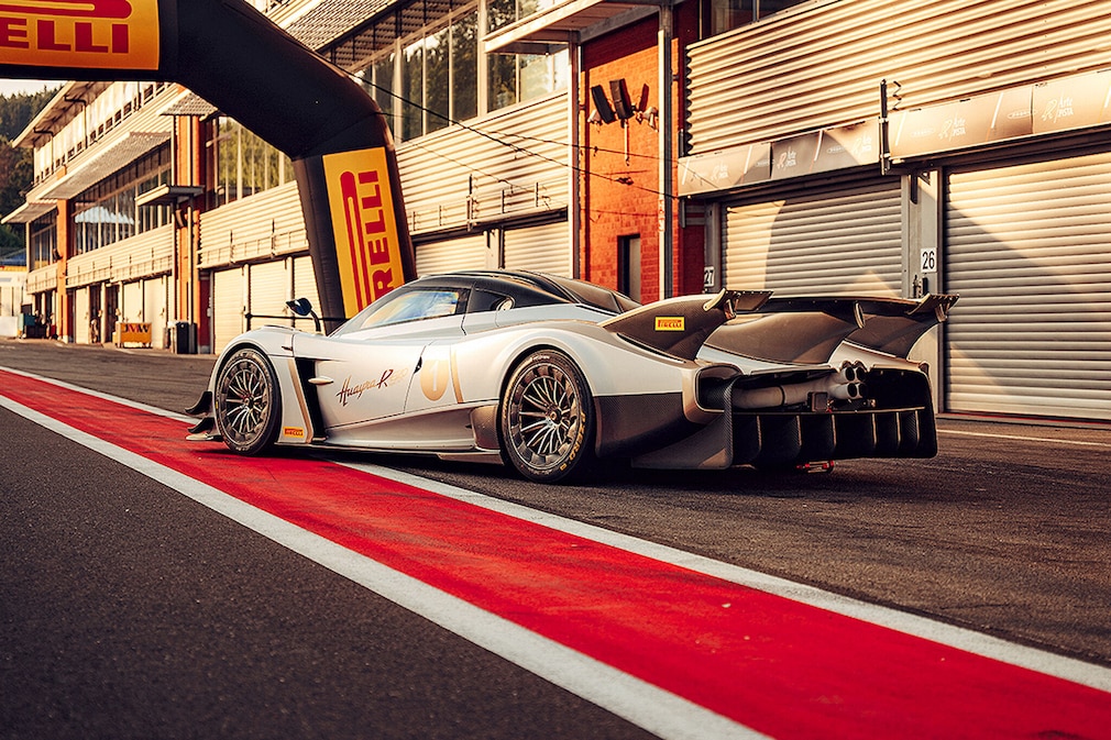 Pagani Huayra R Evo Roadster