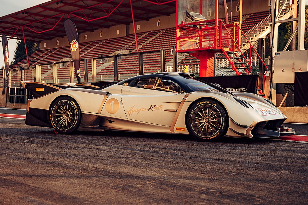 Pagani Huayra R Evo Roadster