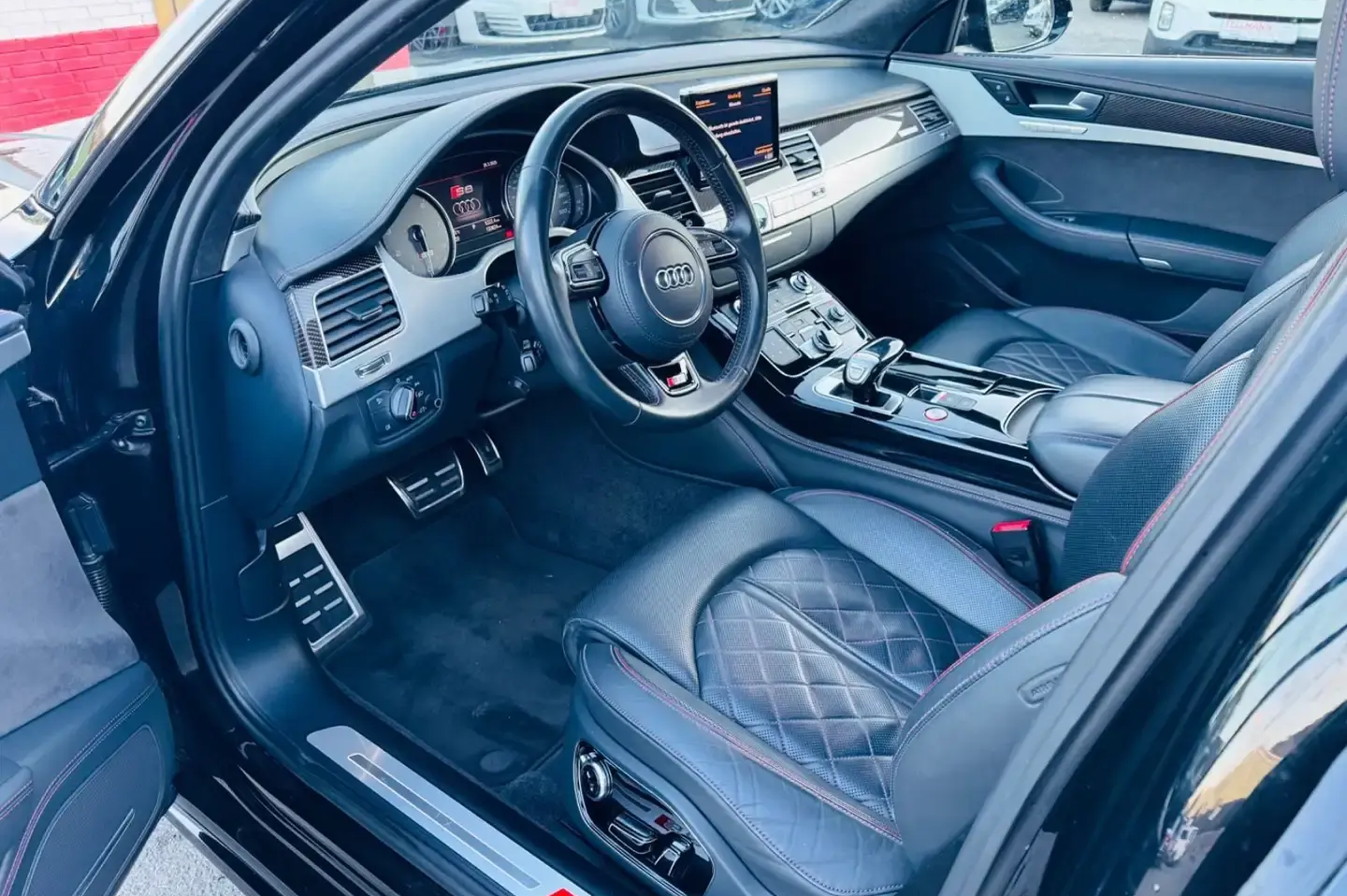 Audi S8 plus