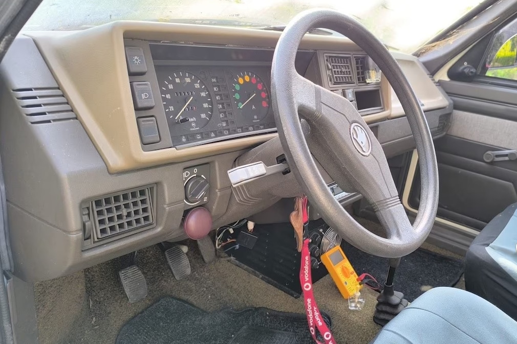 Cockpit des Skoda Eltra, der zu verkaufen ist