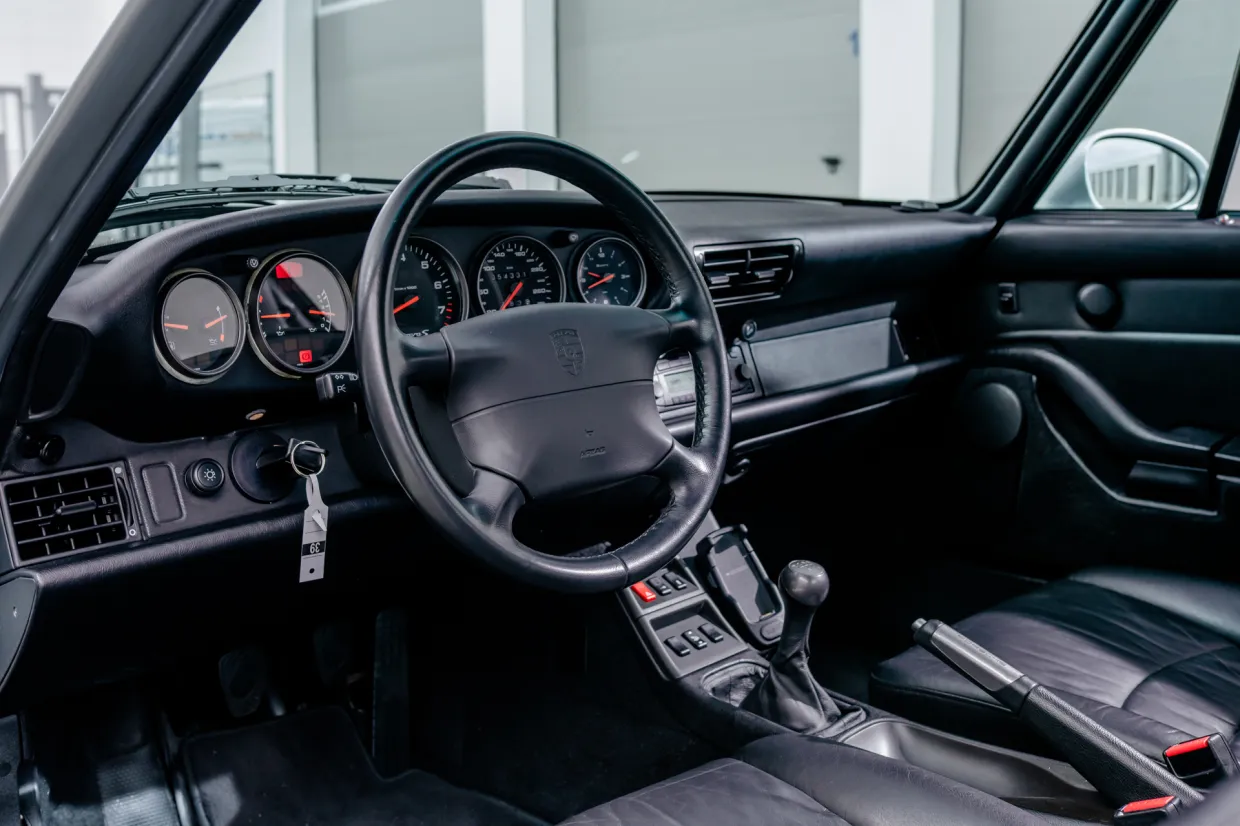 1996 Porsche 911 Carrera S Coupe Innen