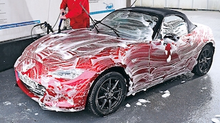Auto waschen