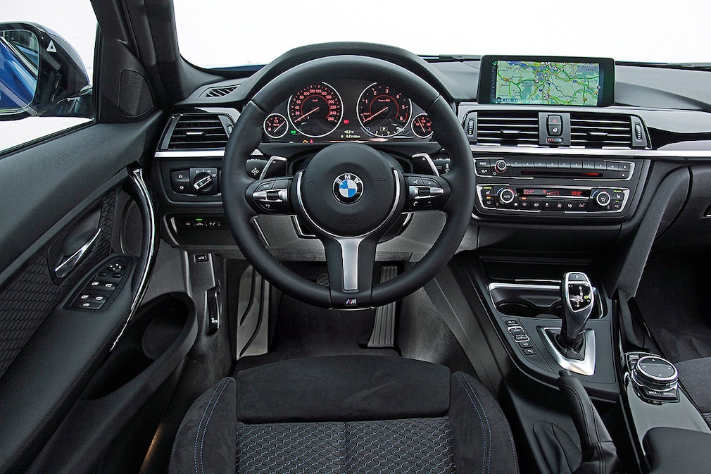 BMW 330d xDrive Touring