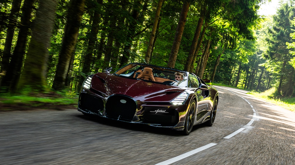 Bugatti W16 Mistral