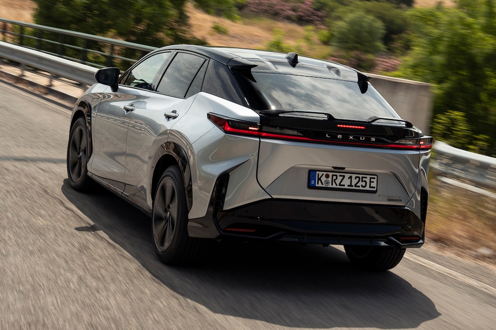Lexus RZ 550e F Sport: Fahrbericht