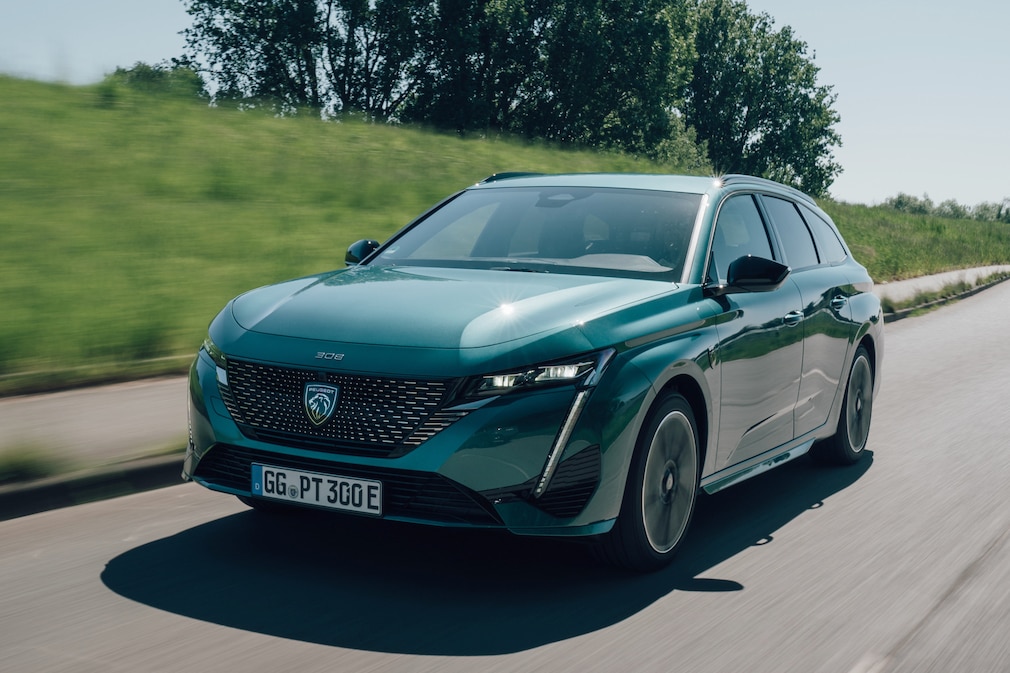Peugeot E-308 SW 156