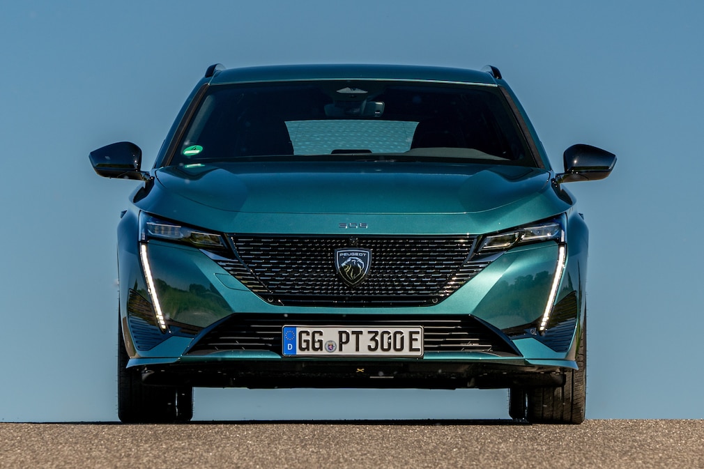 Peugeot E-308 SW 156