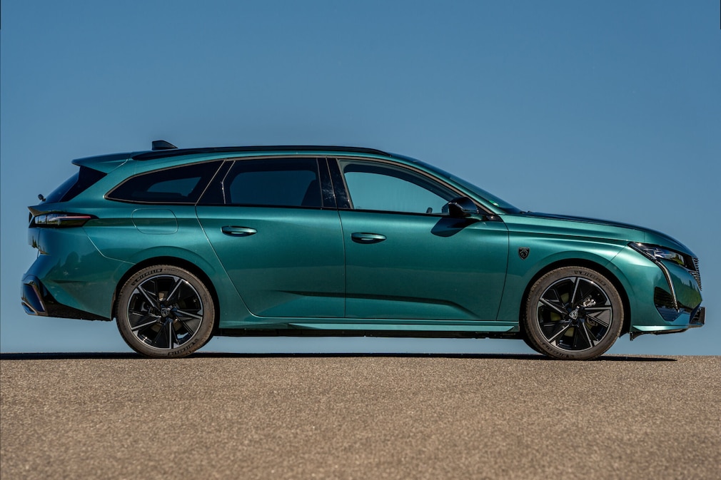 Peugeot E-308 SW 156
