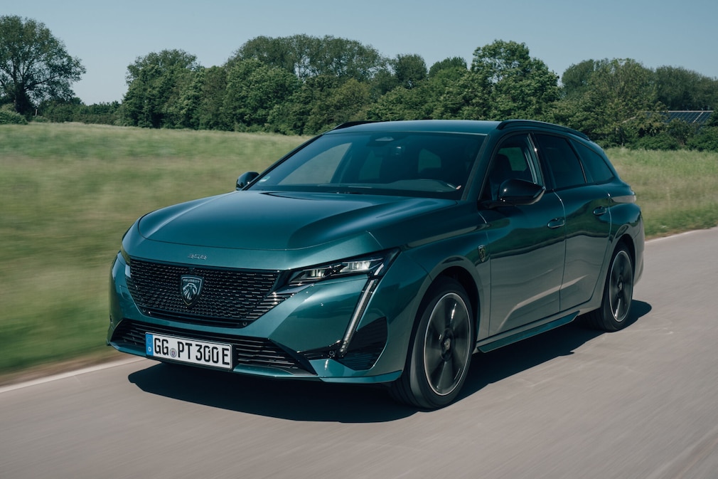 Peugeot E-308 SW 156