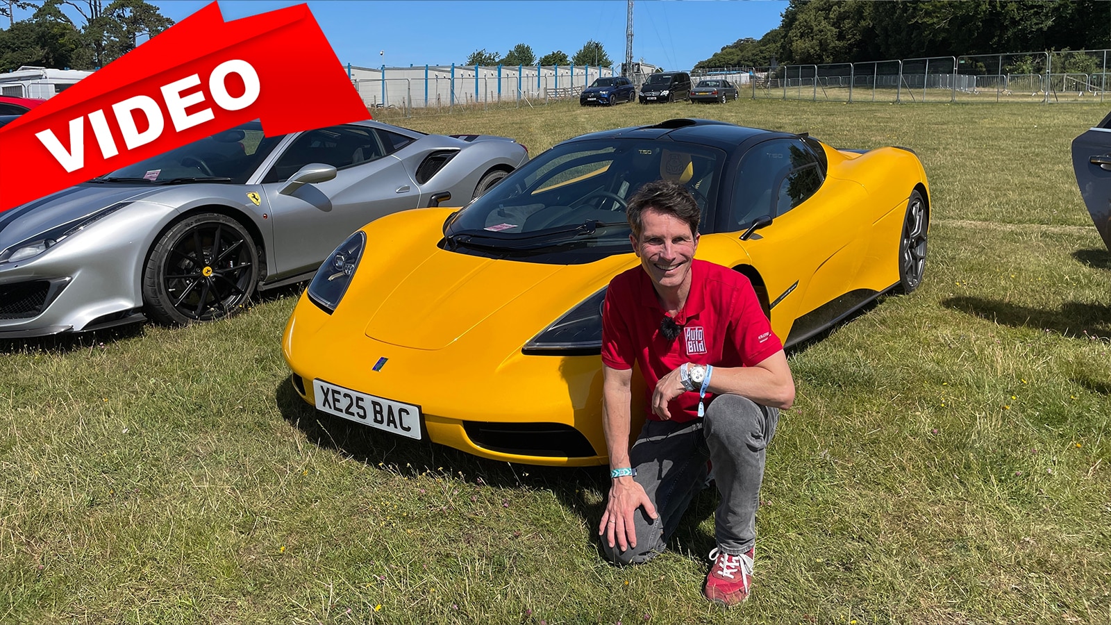 Ein-Traumauto-und-zwei-Sportikonen-in-Goodwood