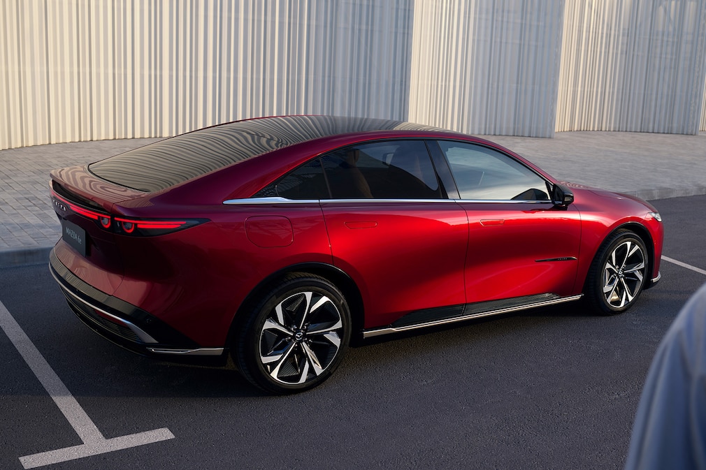 Mazda6e