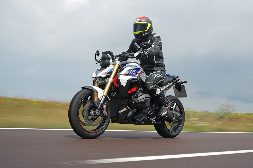 BMW R 1300 R: Fahrbericht