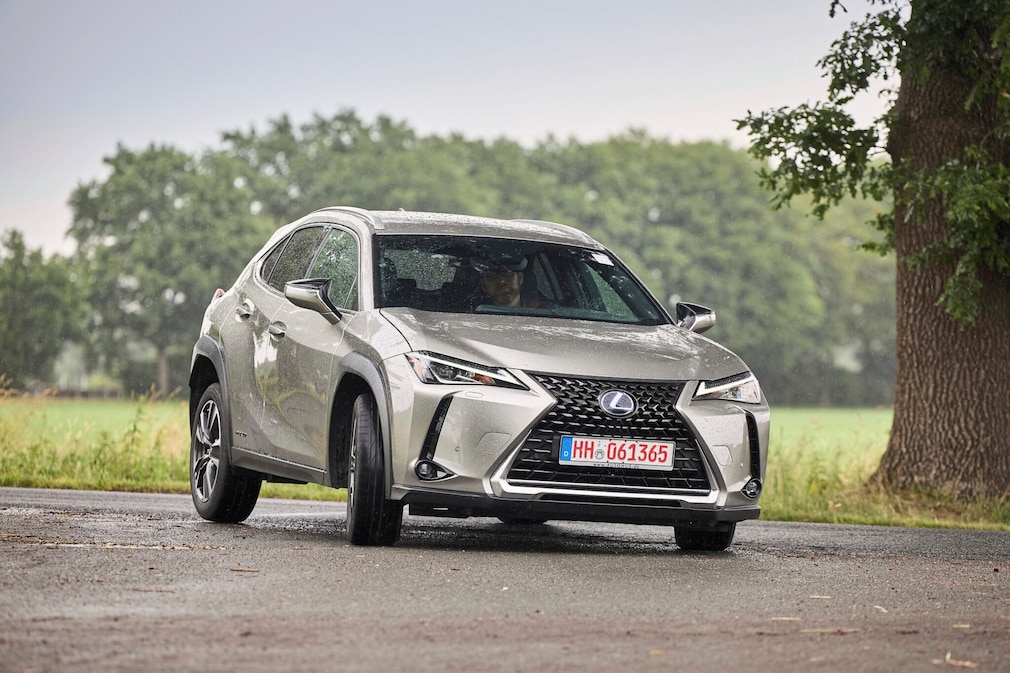 Lexus UX 250h