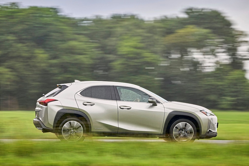 Lexus UX 250h