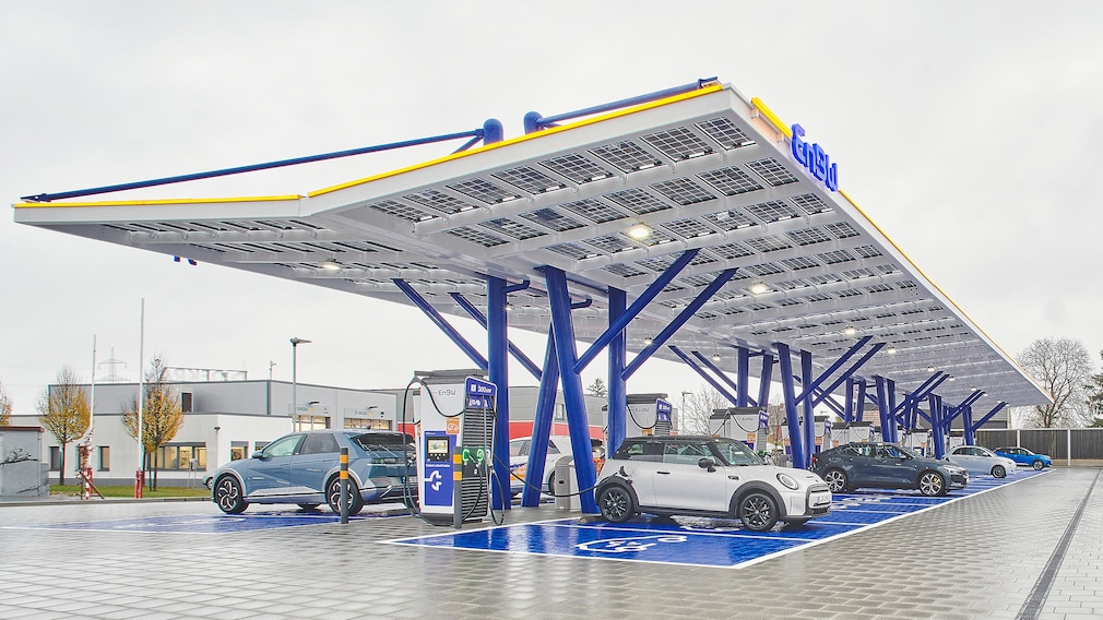 EnBW-Schnellladepark Kamen