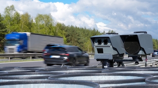 Blitzer-Schock für Autofahrerin in Köln