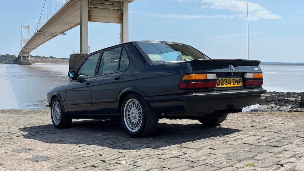 BMW M5 (E28)
